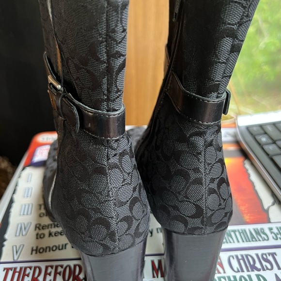 Size6 1/2 canvas logo midi calf coach boots - Picture 13 of 17
